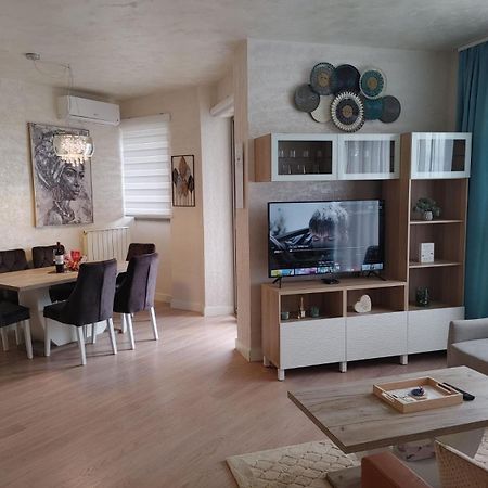 Gigi Apartment Belgrade Exterior photo